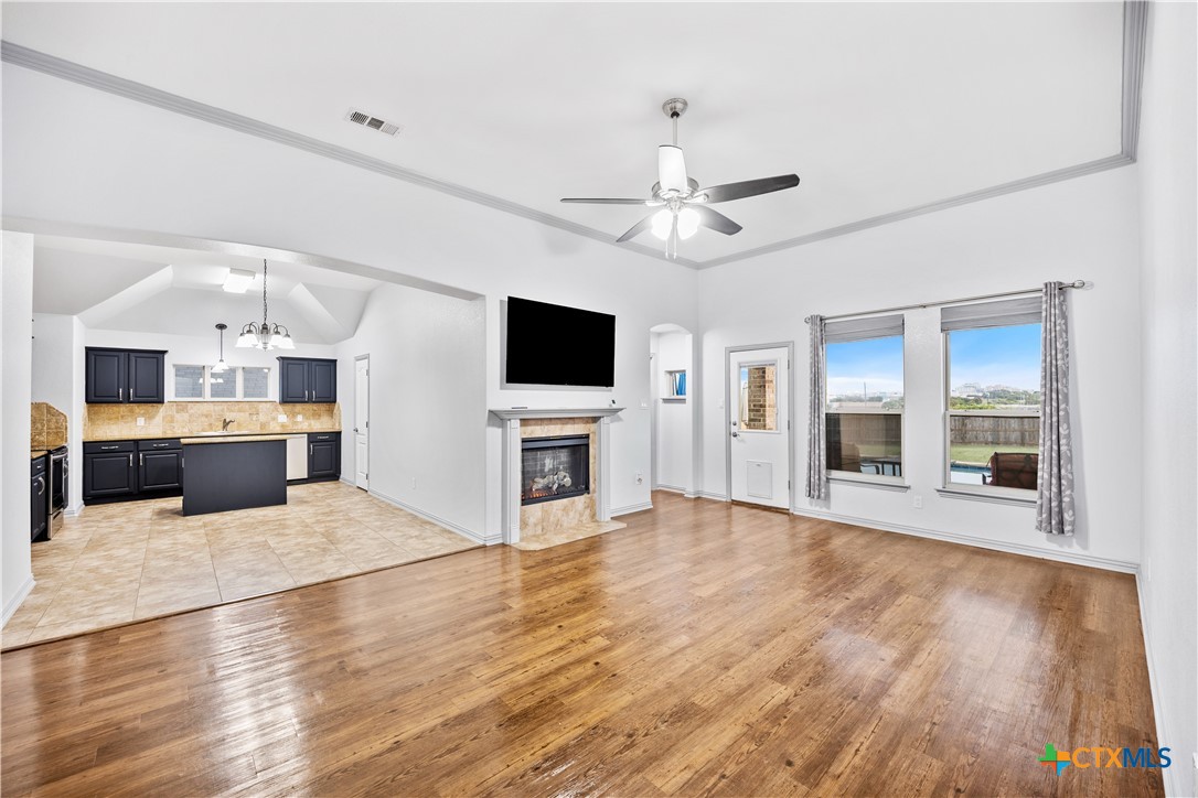 1016 Ridgeview Drive
