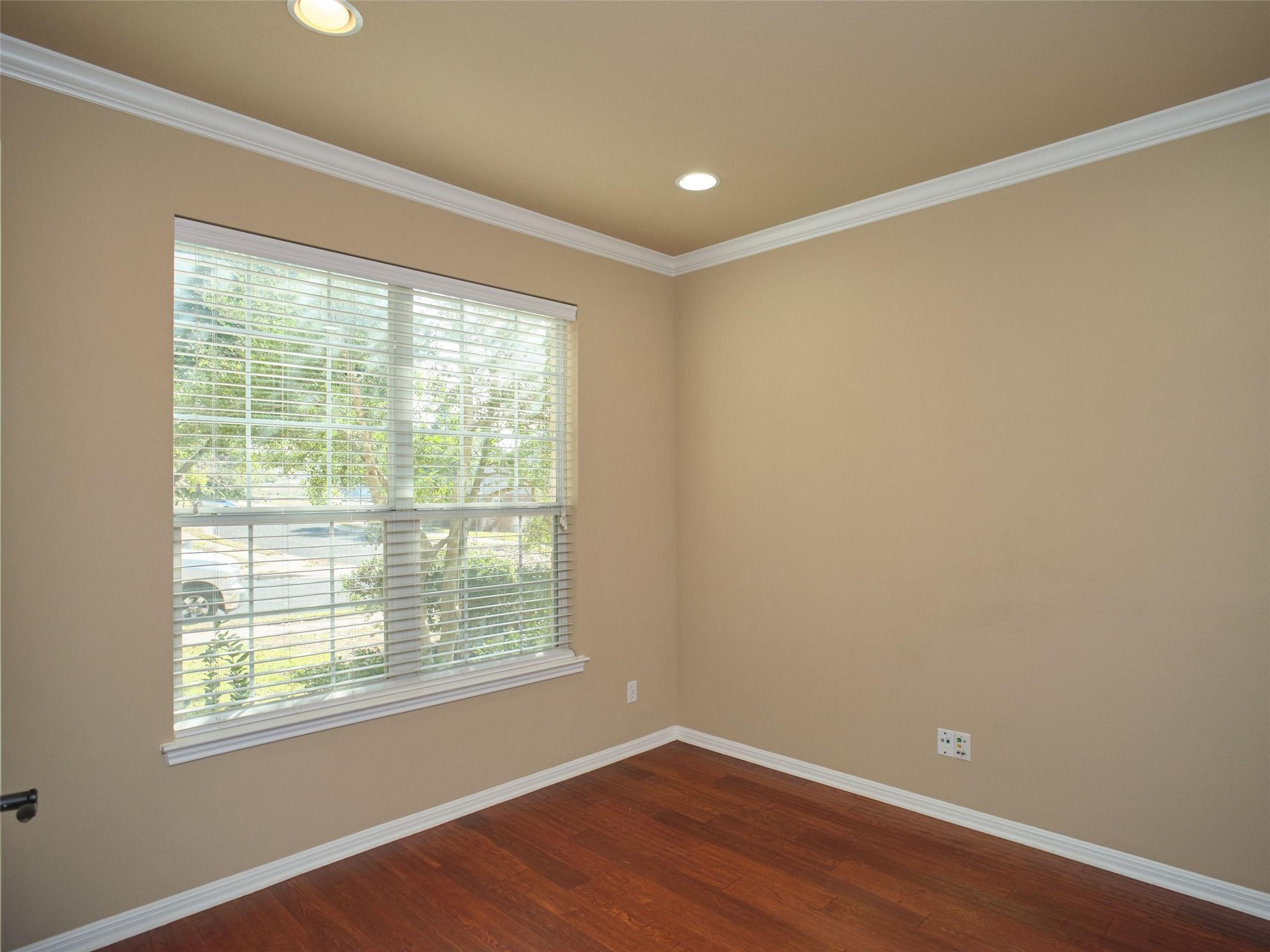 1116 Hillridge DR
