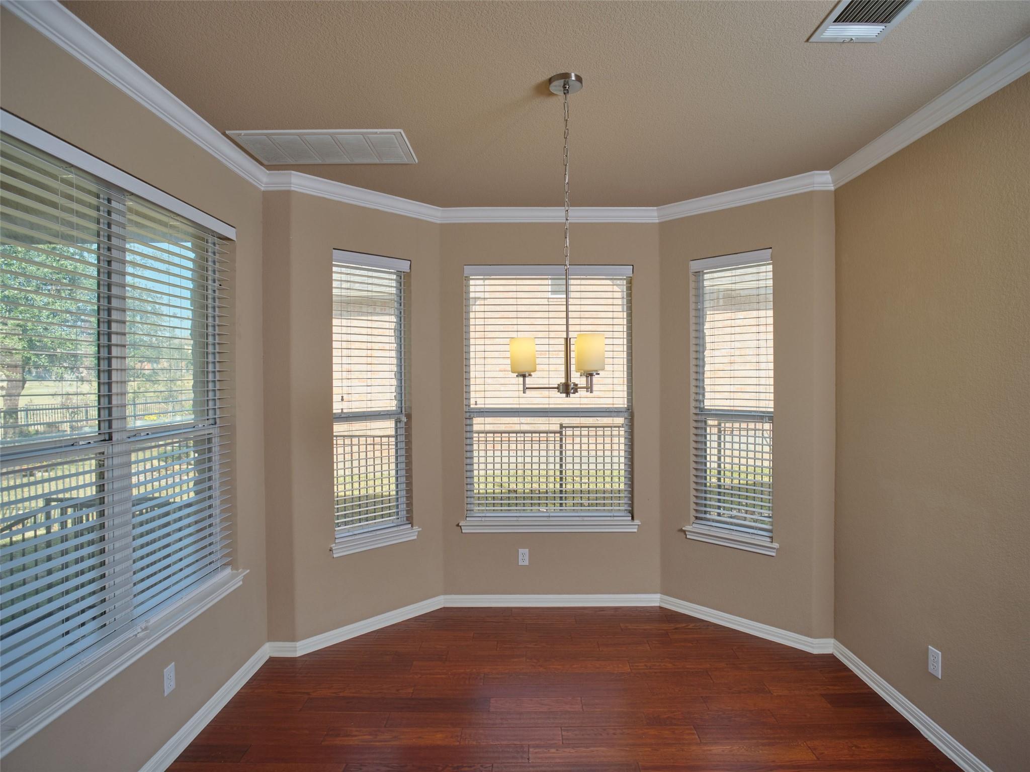 1116 Hillridge DR