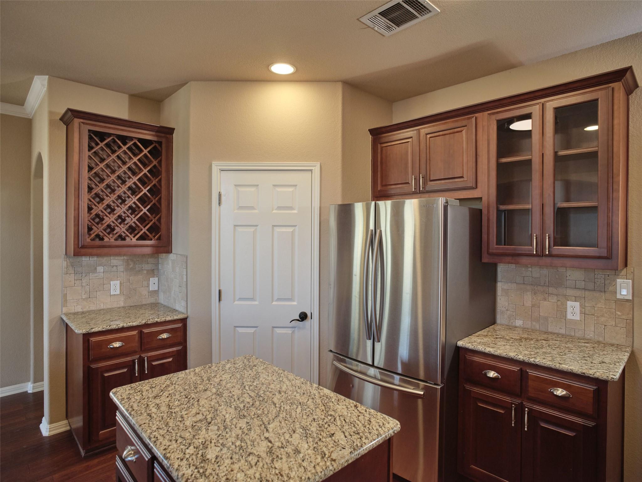 1116 Hillridge DR