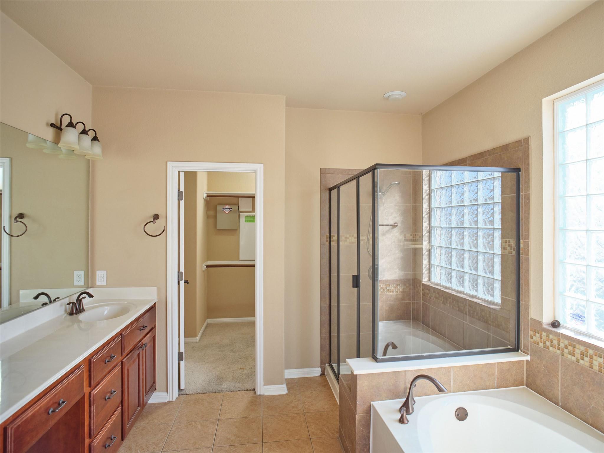 1116 Hillridge DR