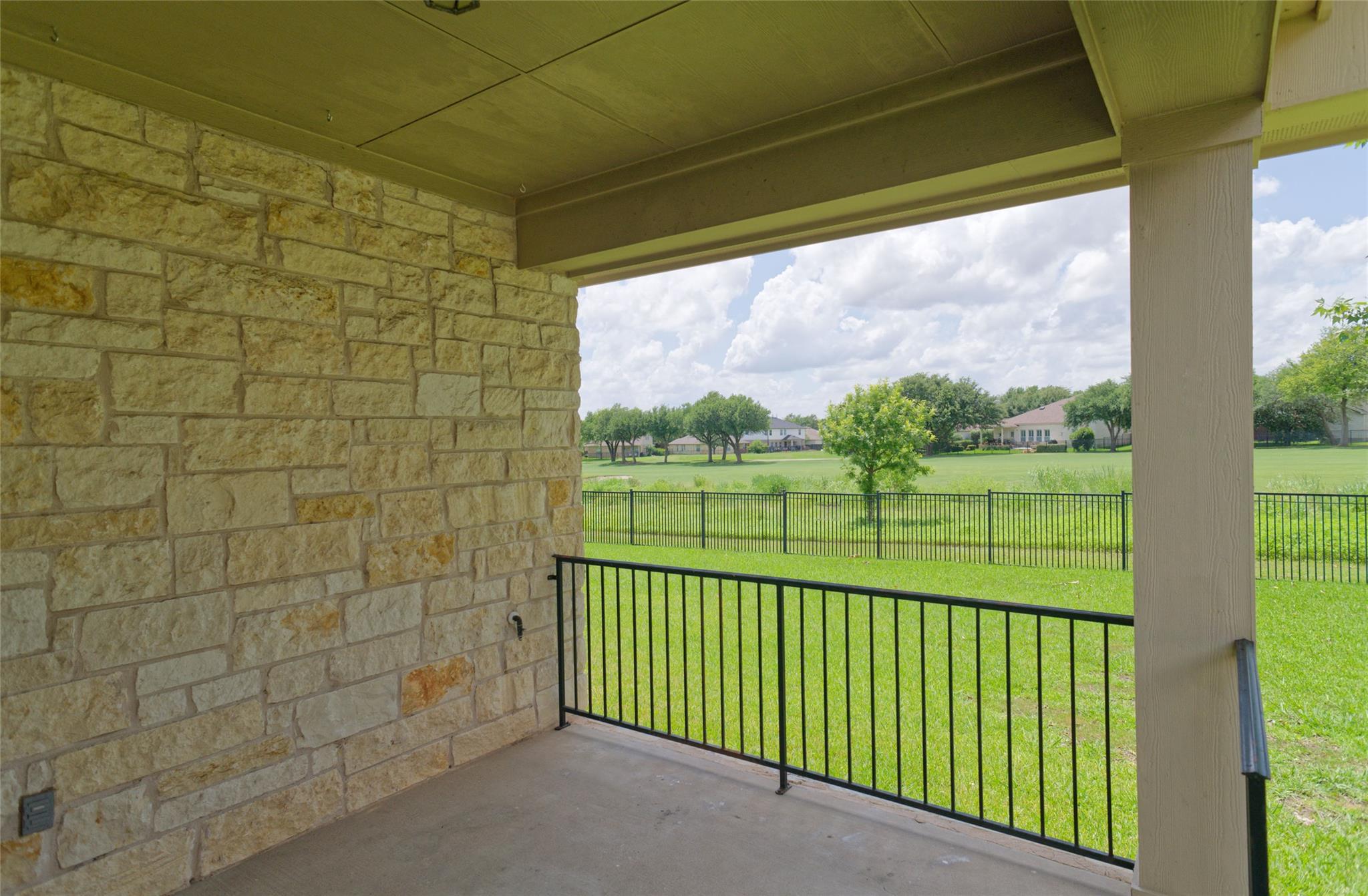 1116 Hillridge DR