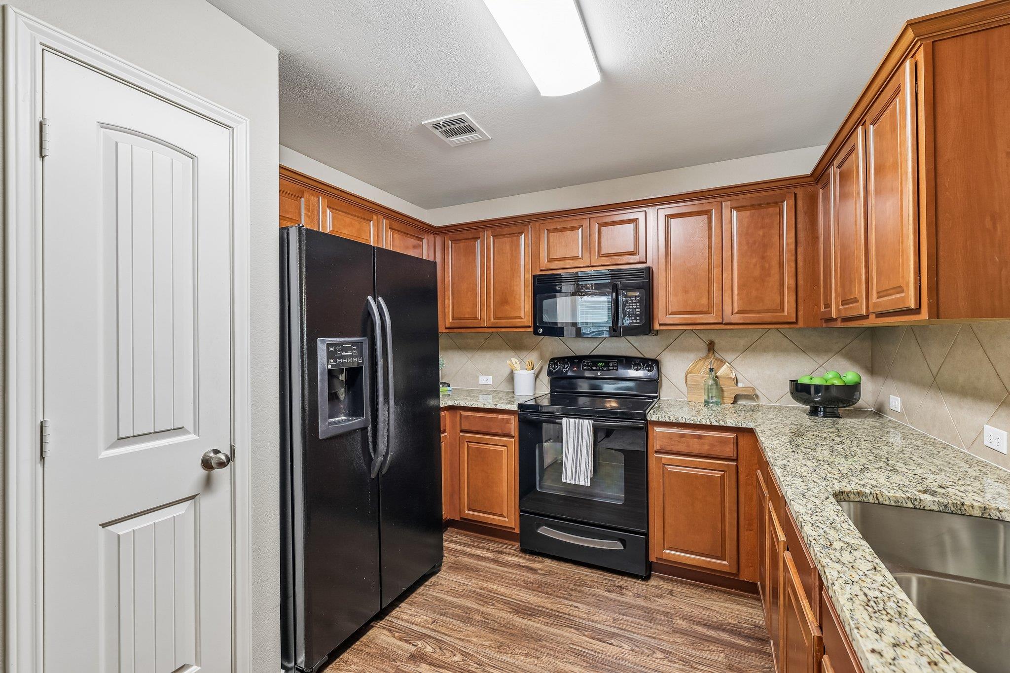1808 Enchanted Rock DR
