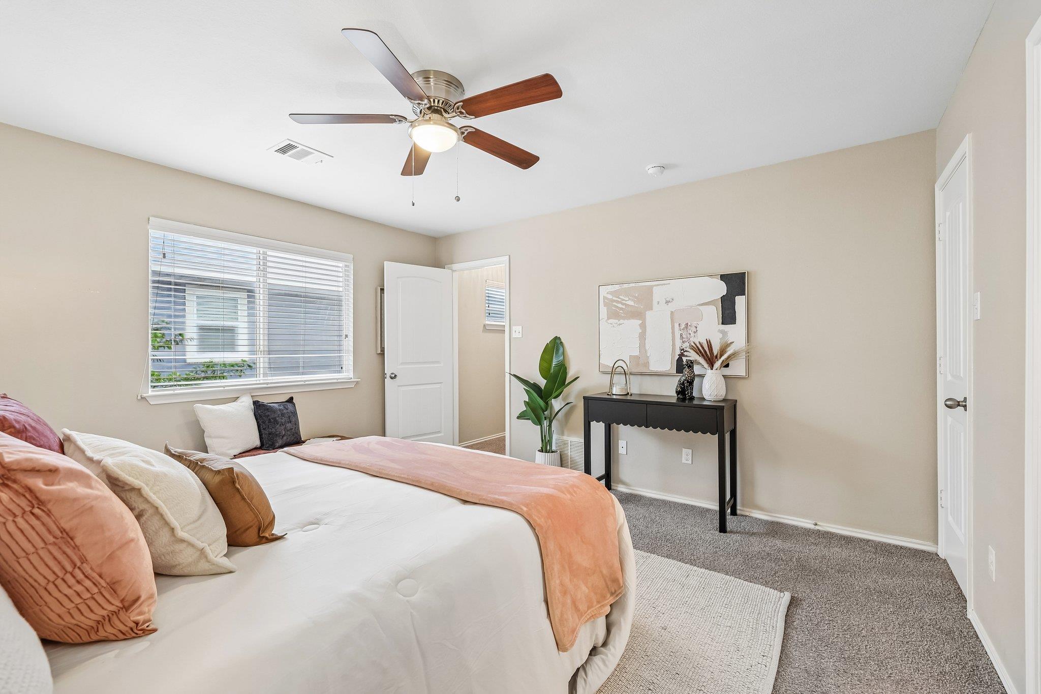 1808 Enchanted Rock DR