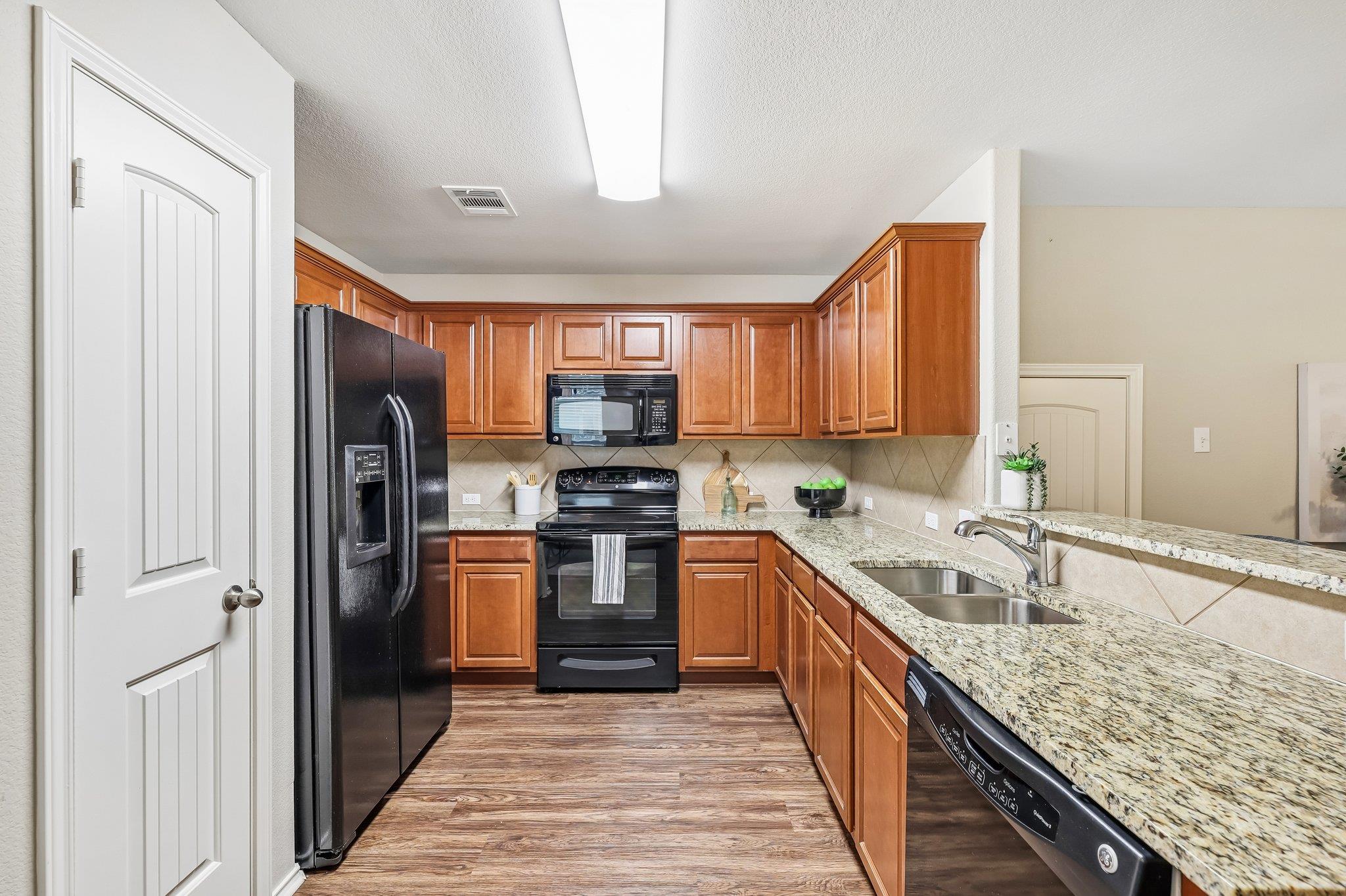1808 Enchanted Rock DR