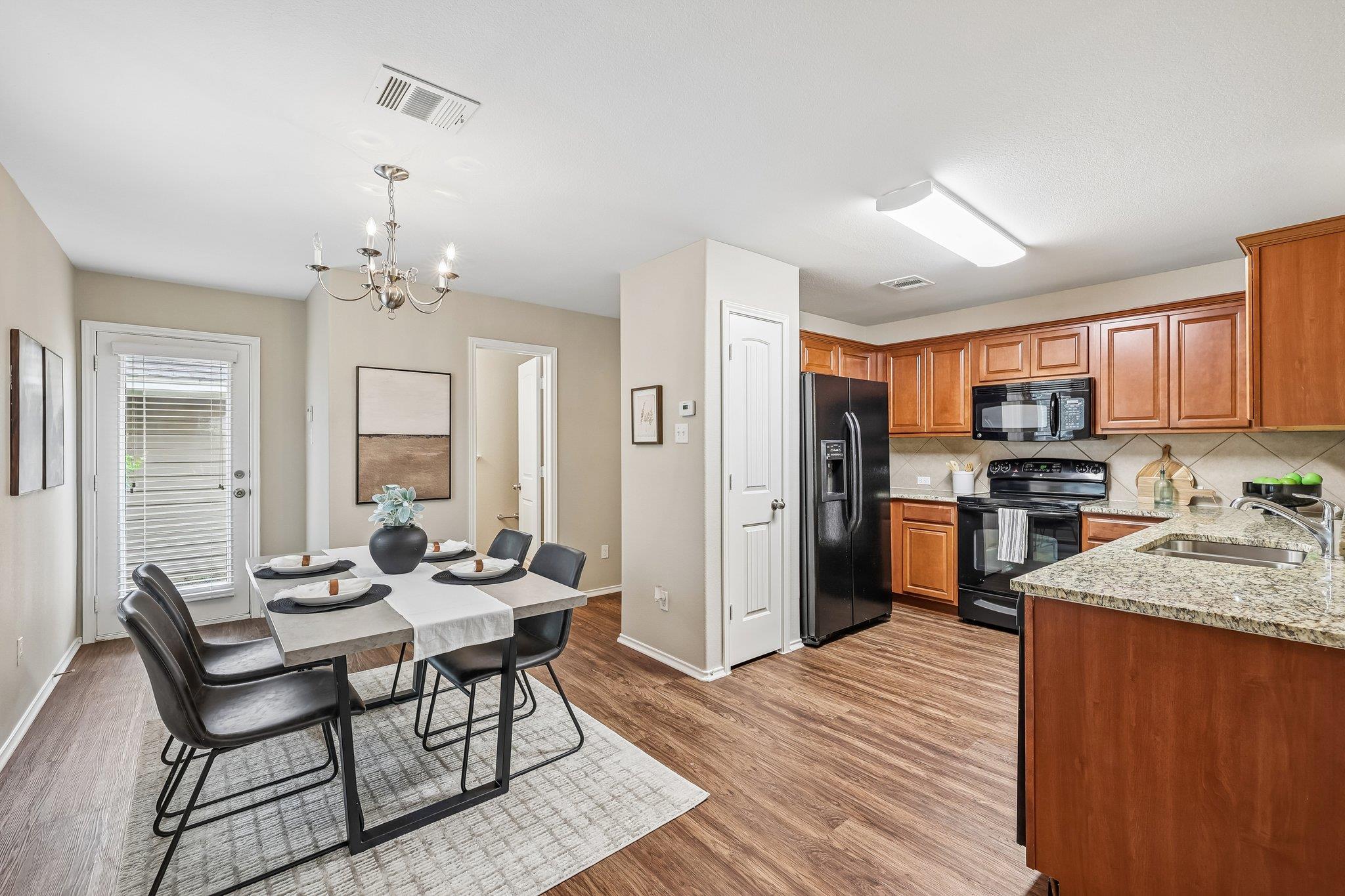 1808 Enchanted Rock DR
