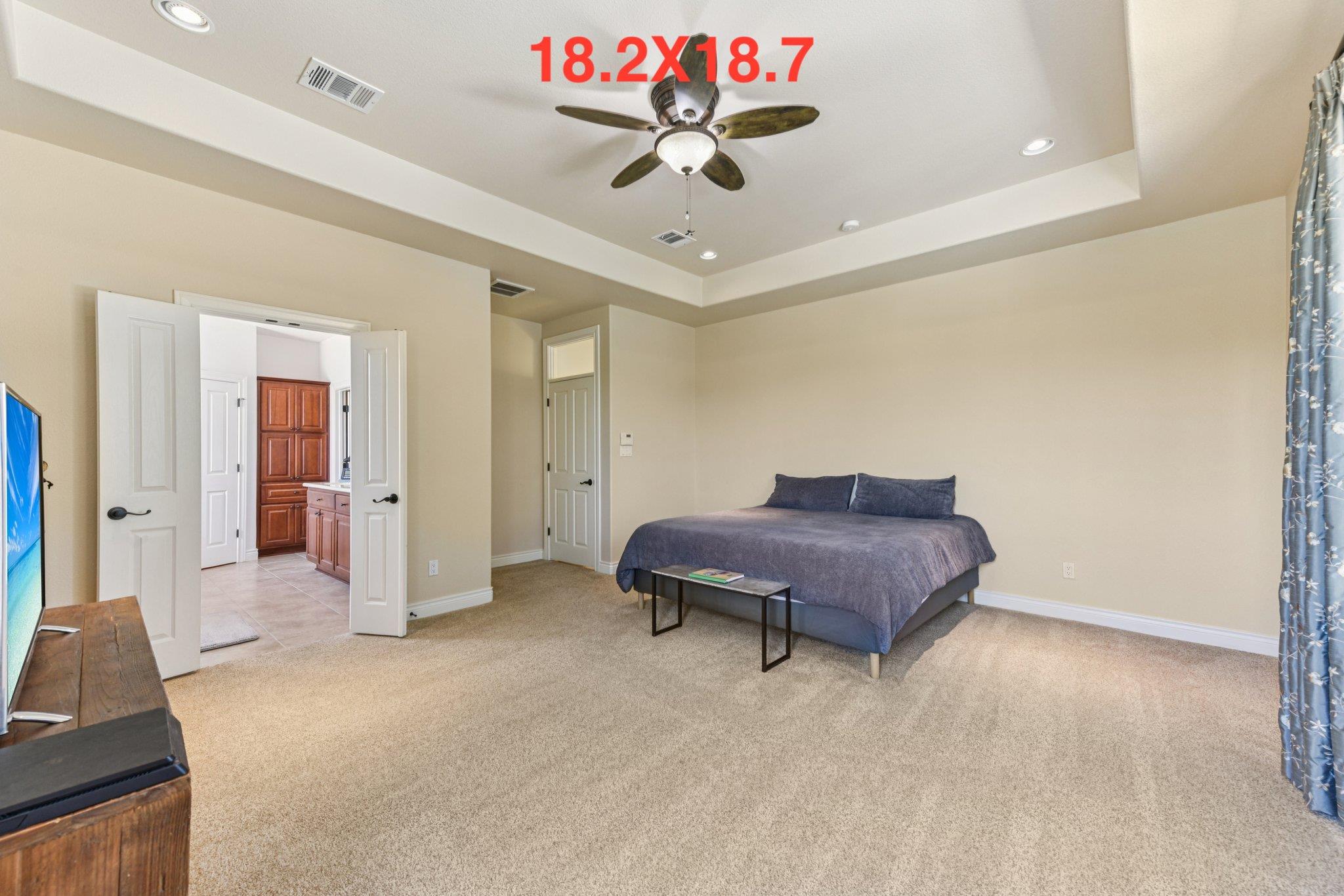 302 High Plains DR