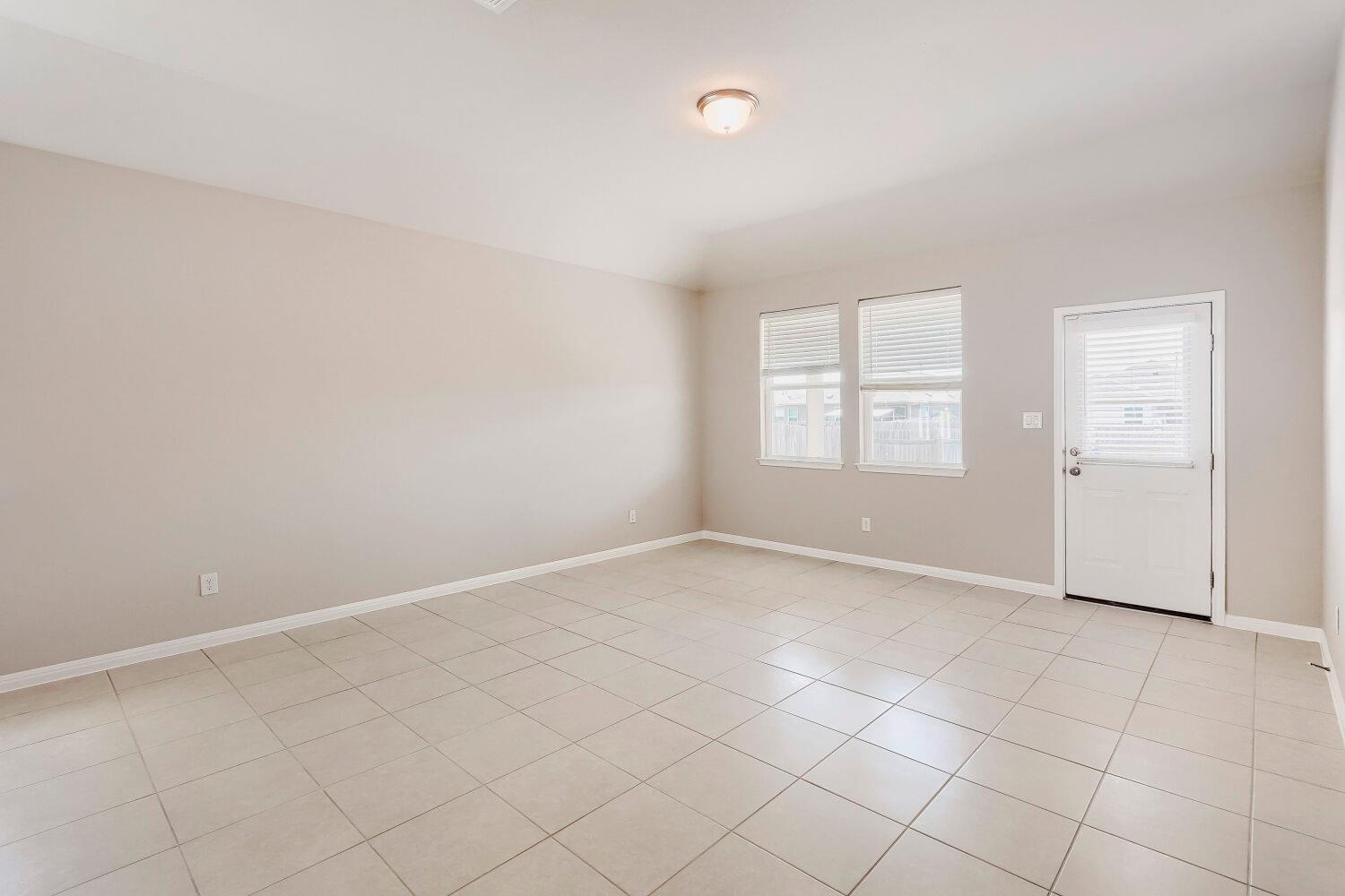 170 Silver Glen DR