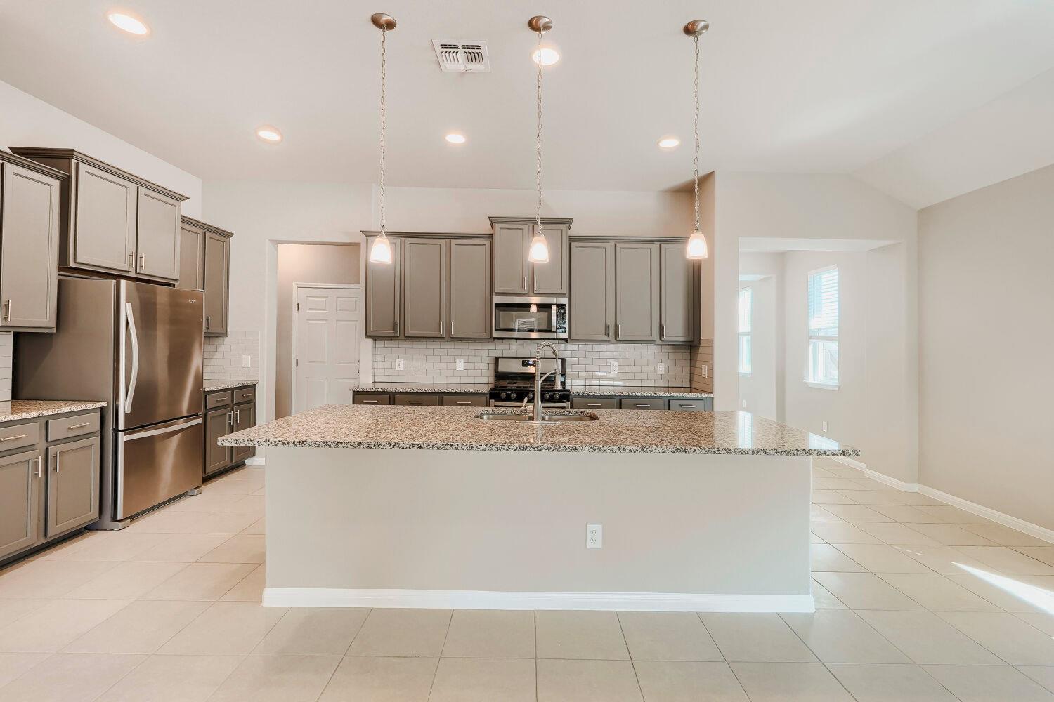 170 Silver Glen DR