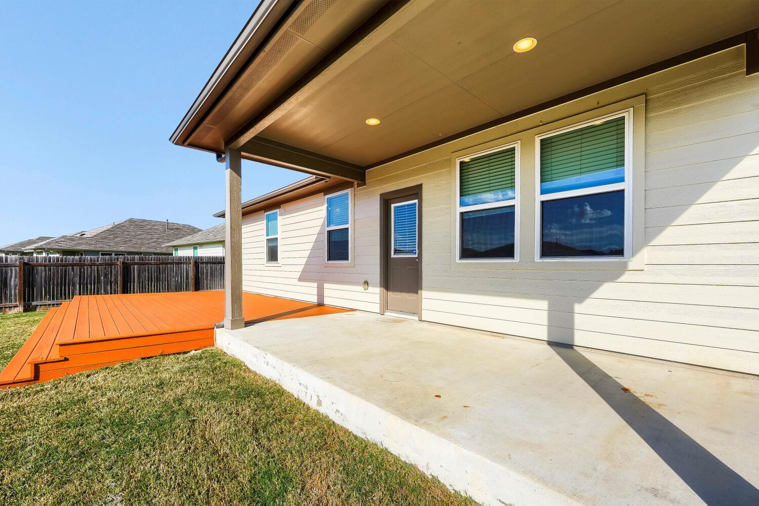 170 Silver Glen DR