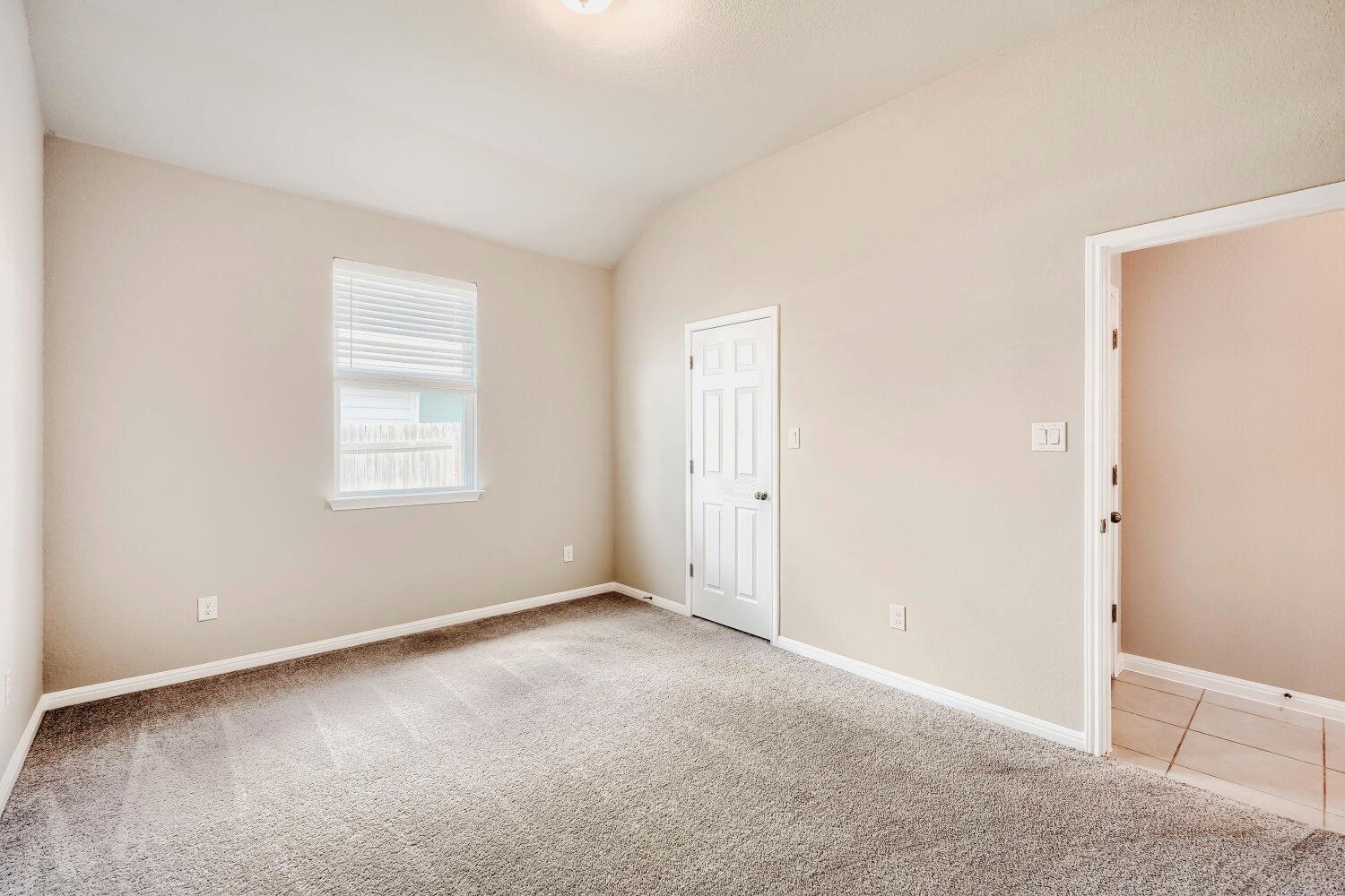 170 Silver Glen DR