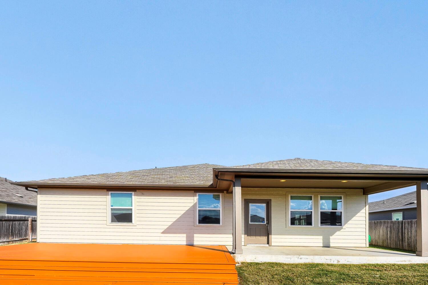 170 Silver Glen DR