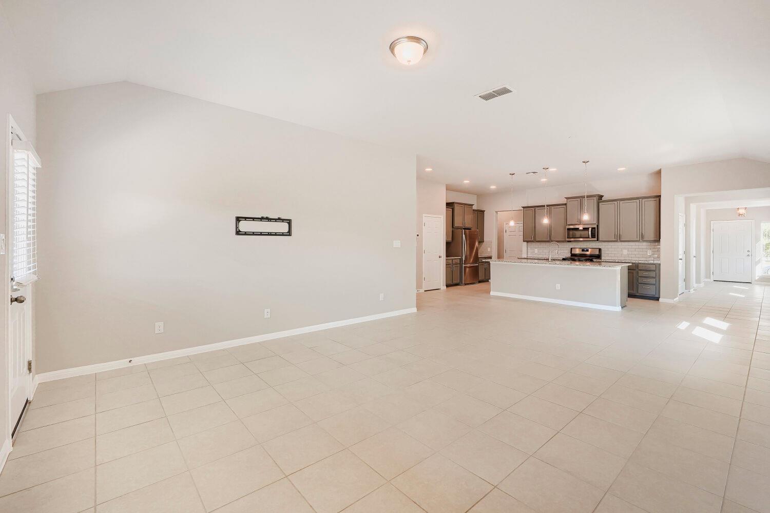 170 Silver Glen DR