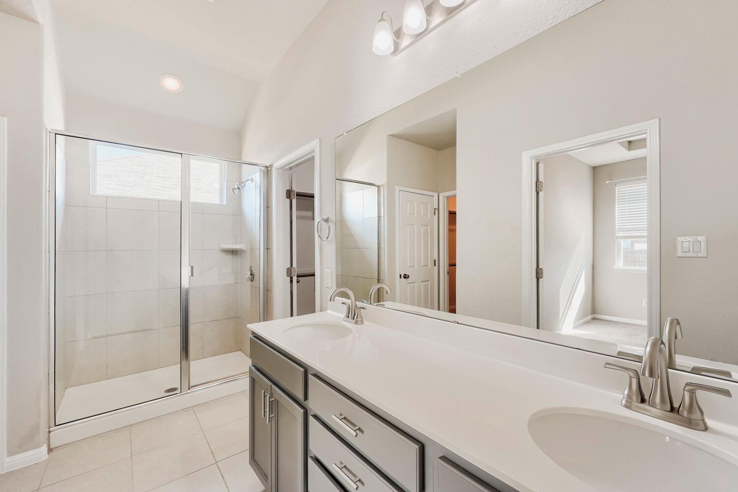 170 Silver Glen DR