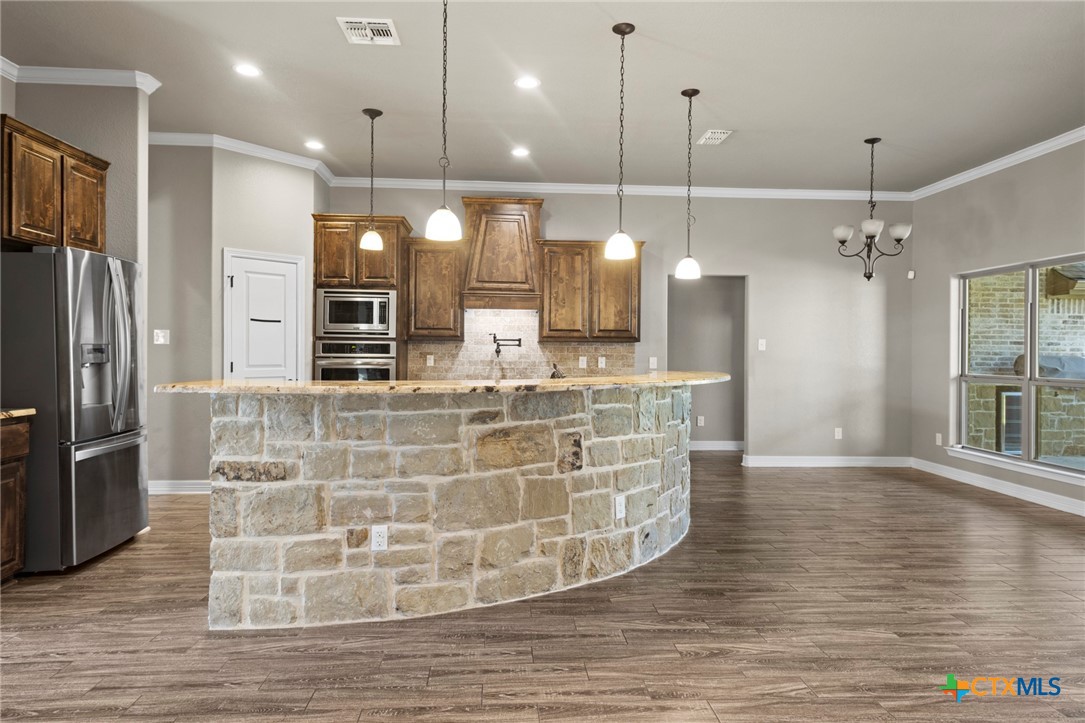 16 Riverstone Parkway