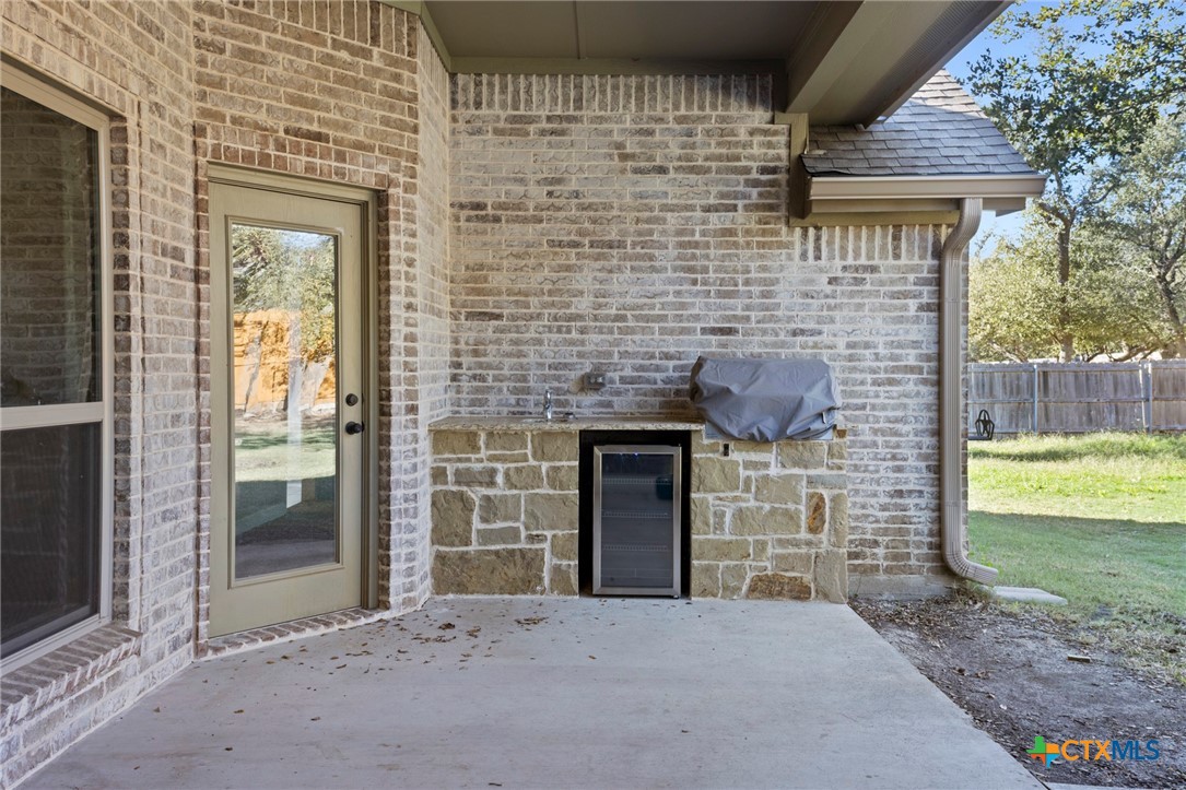 16 Riverstone Parkway