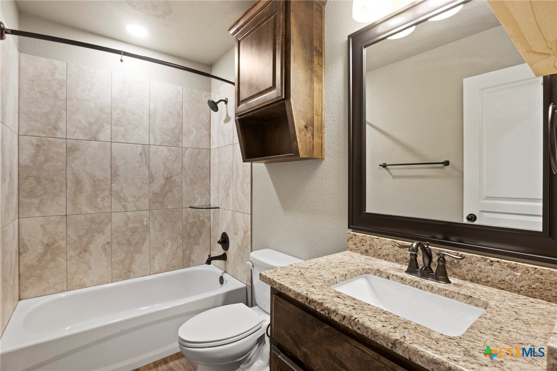 16 Riverstone Parkway