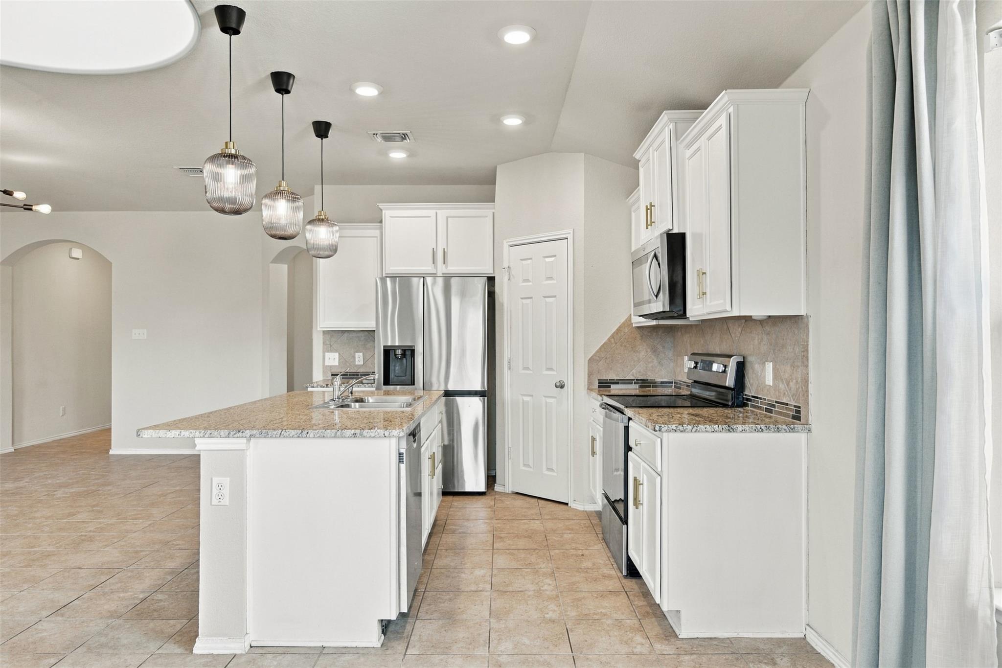 140 Rearden BLVD