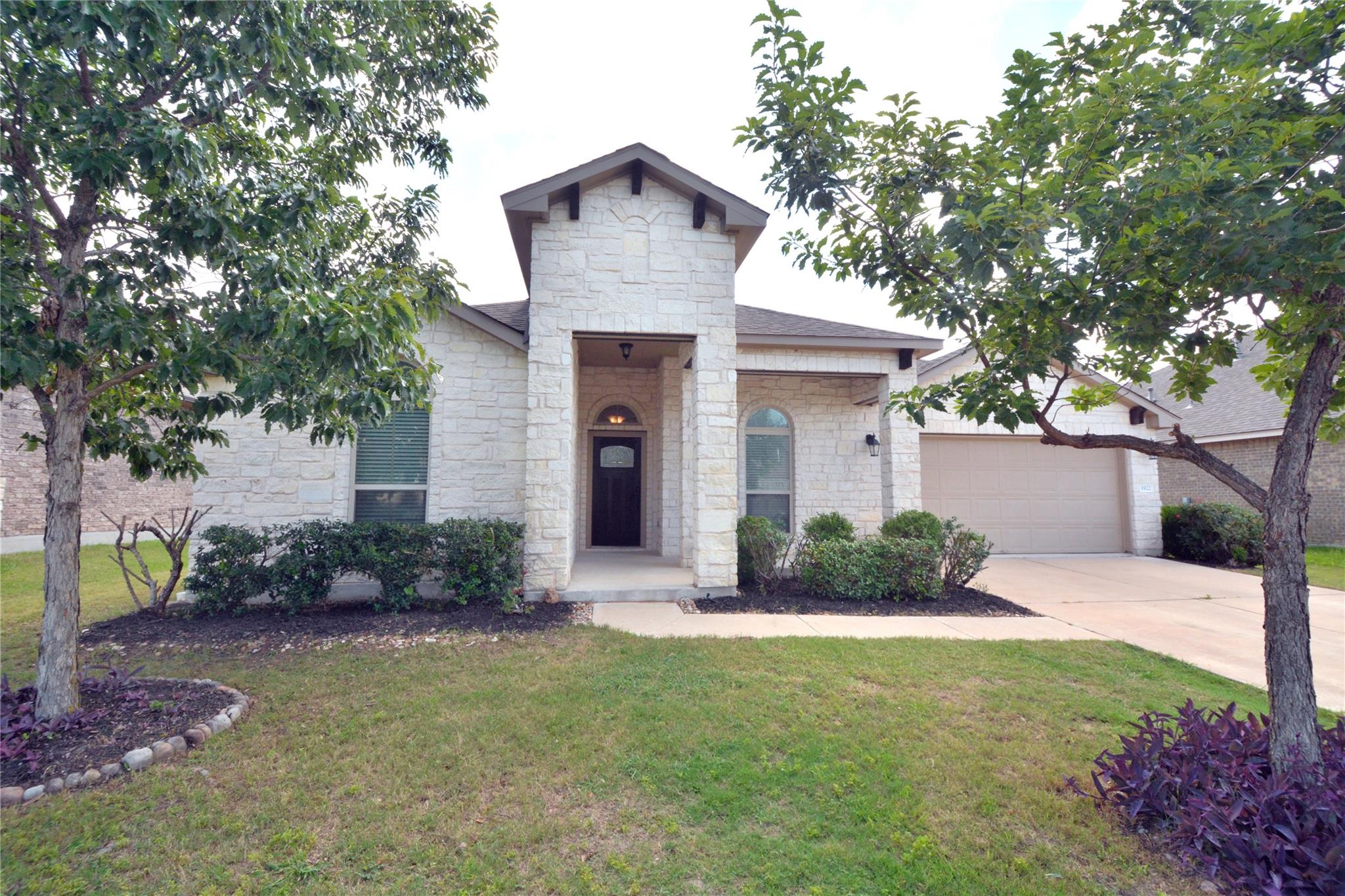 1922 Tawakoni DR