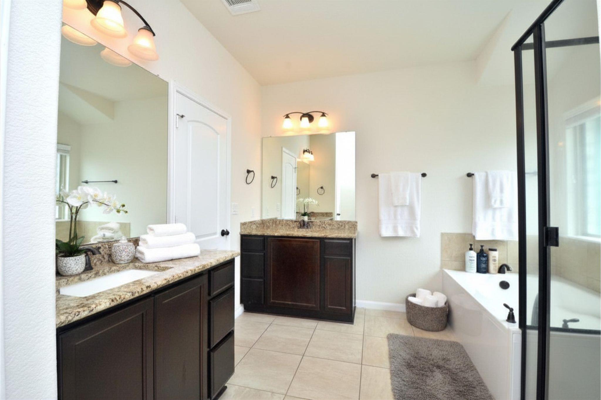 1922 Tawakoni DR