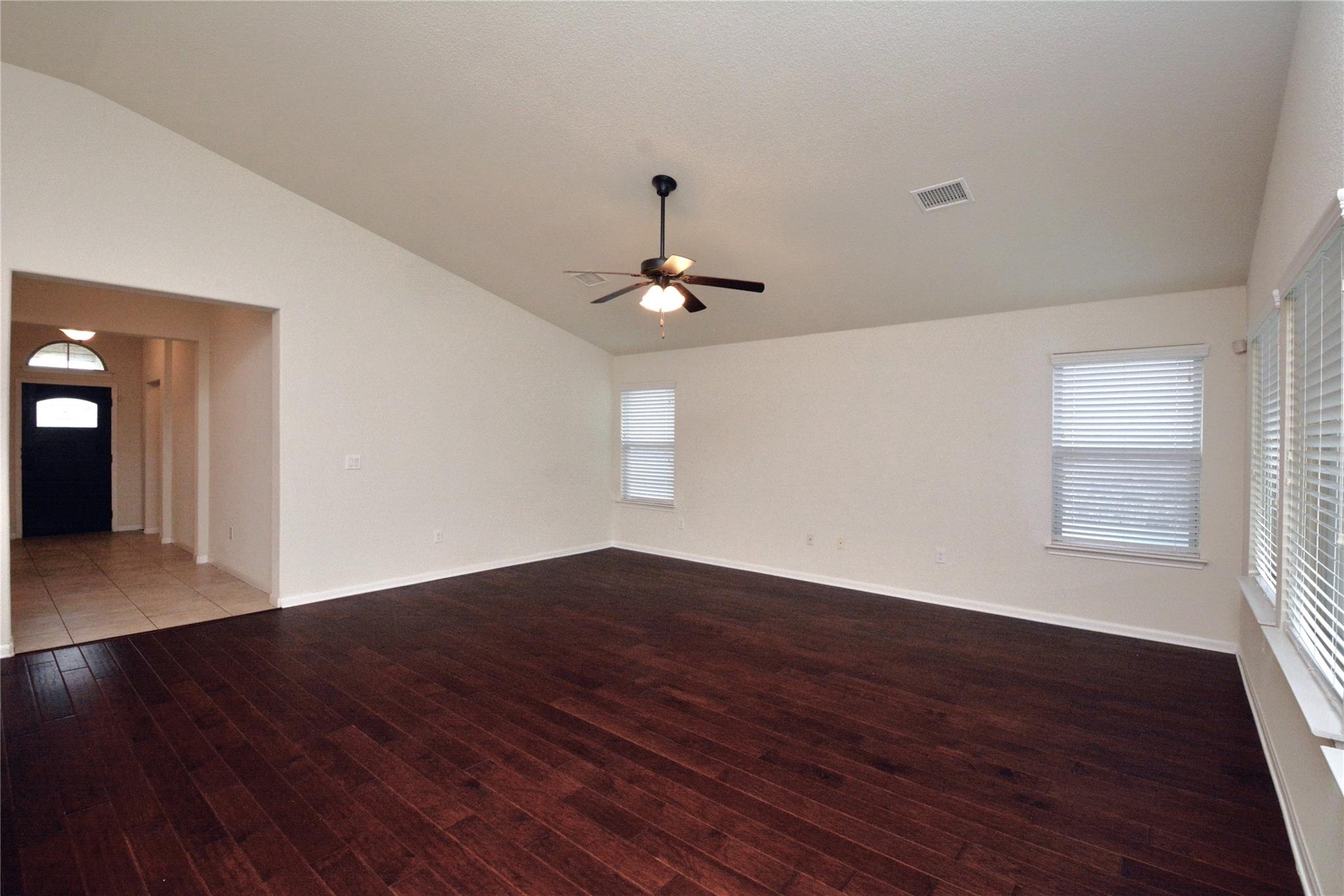 1922 Tawakoni DR