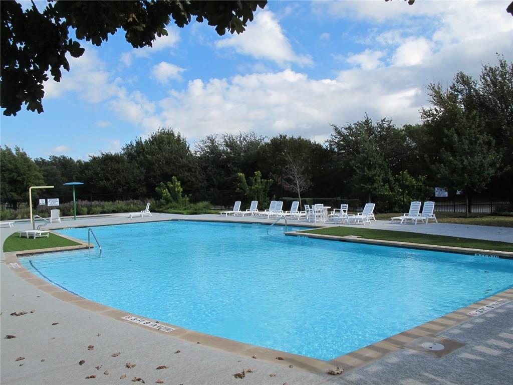 1922 Tawakoni DR