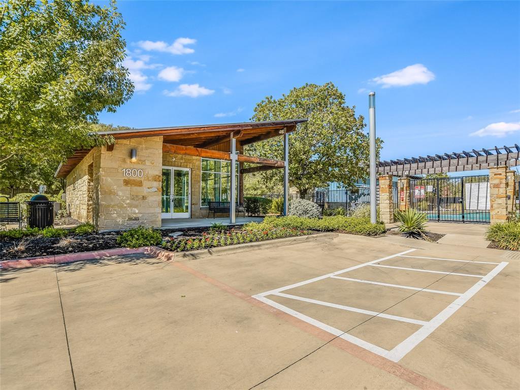 1922 Tawakoni DR