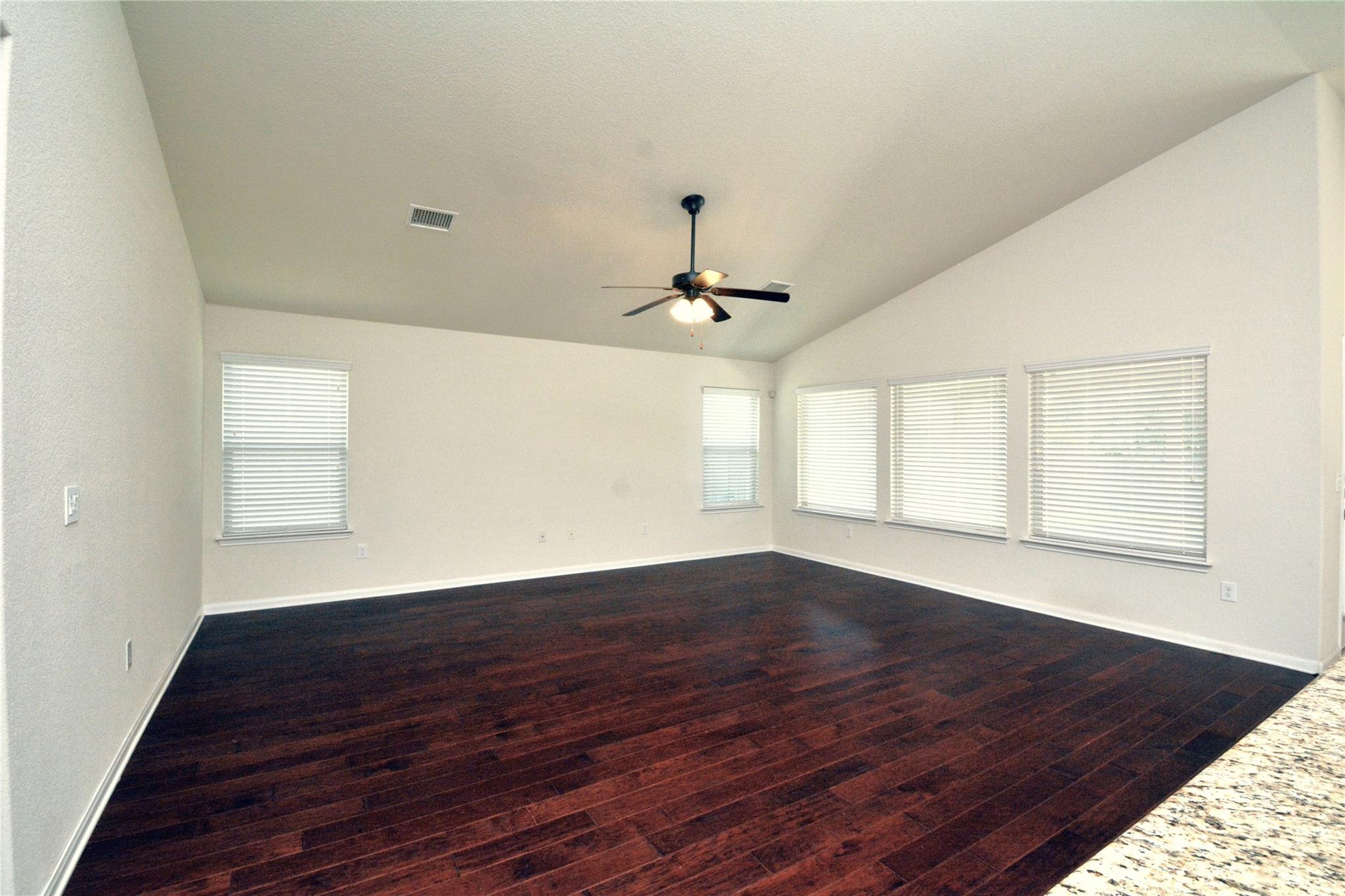 1922 Tawakoni DR