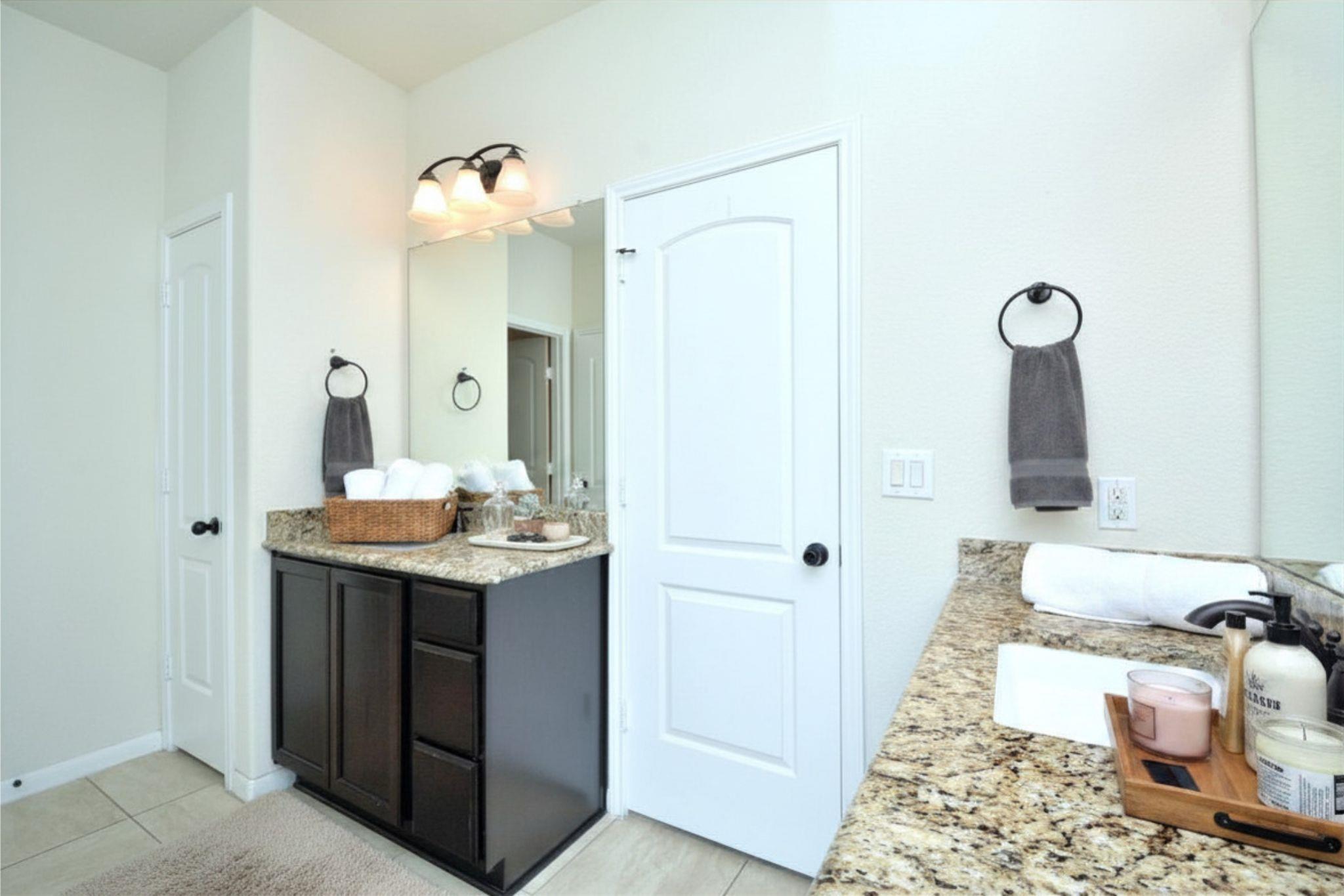 1922 Tawakoni DR
