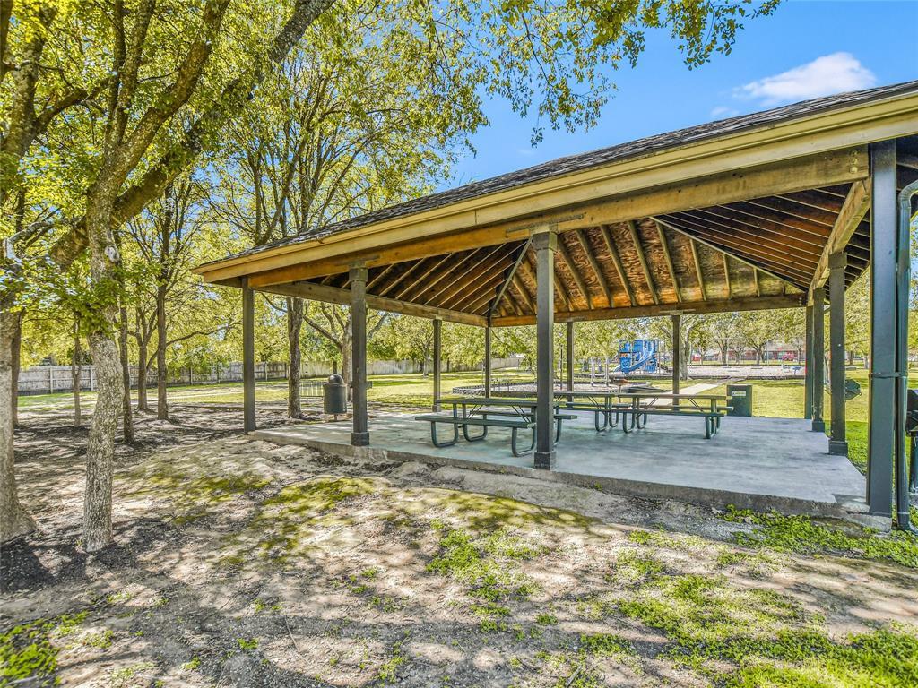 1922 Tawakoni DR