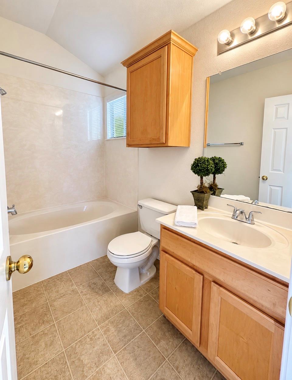 1481 E Old Settlers BLVD # 901
