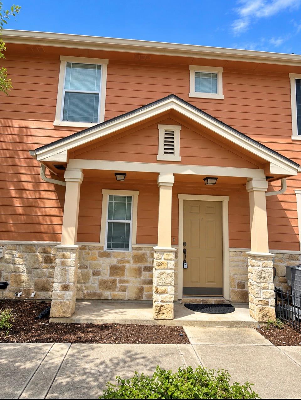 1481 E Old Settlers BLVD # 901