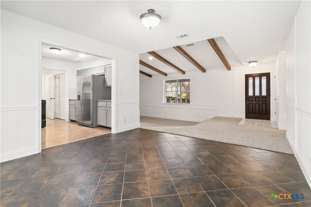 1211 Eagle Ridge