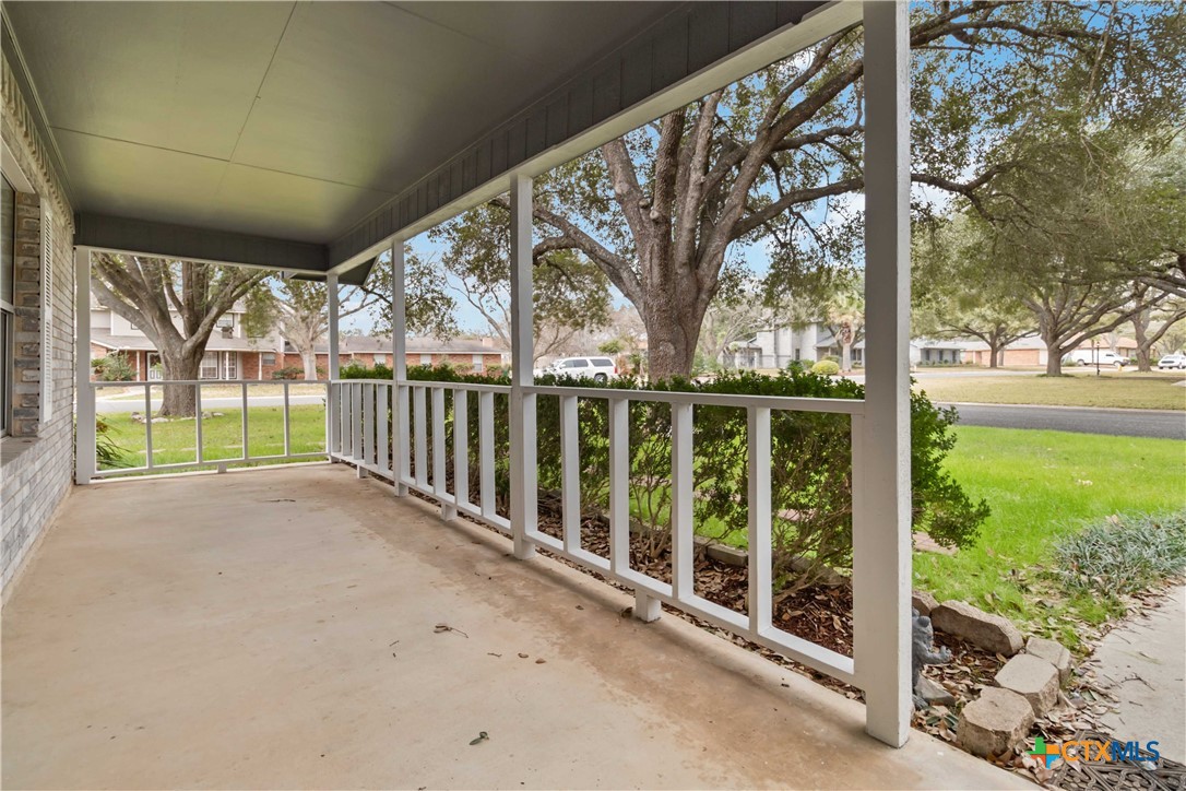 1211 Eagle Ridge