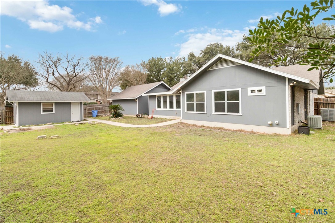 1211 Eagle Ridge