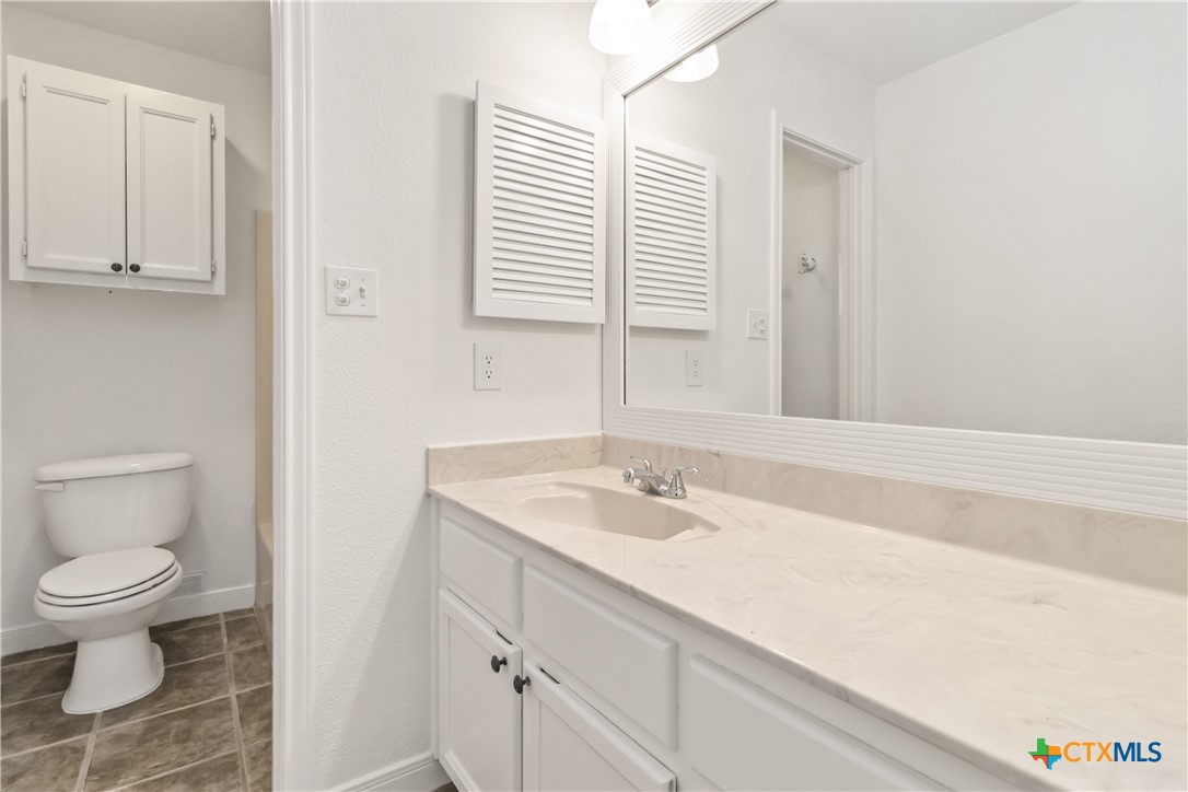 1211 Eagle Ridge