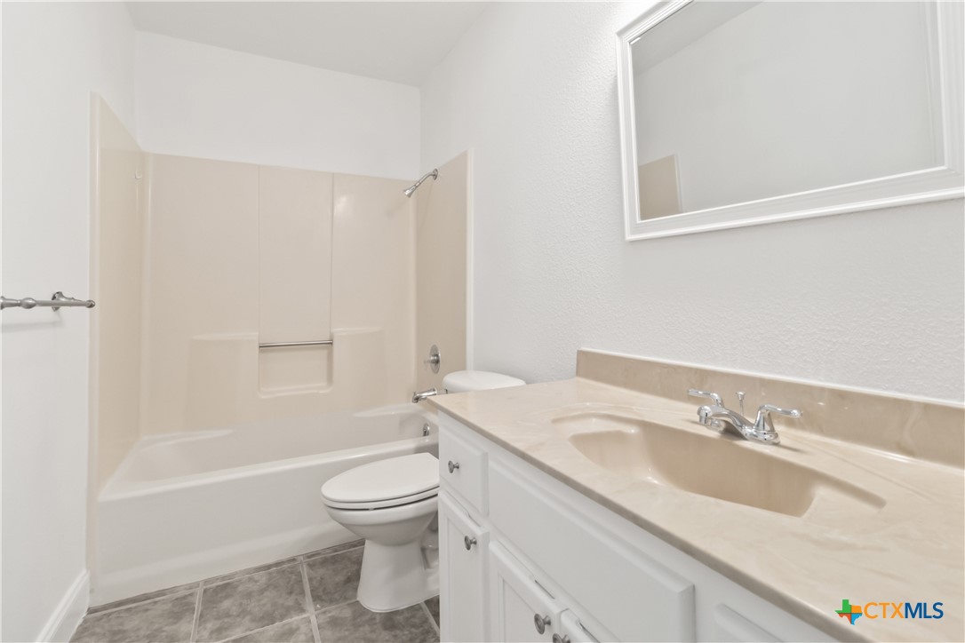 1211 Eagle Ridge