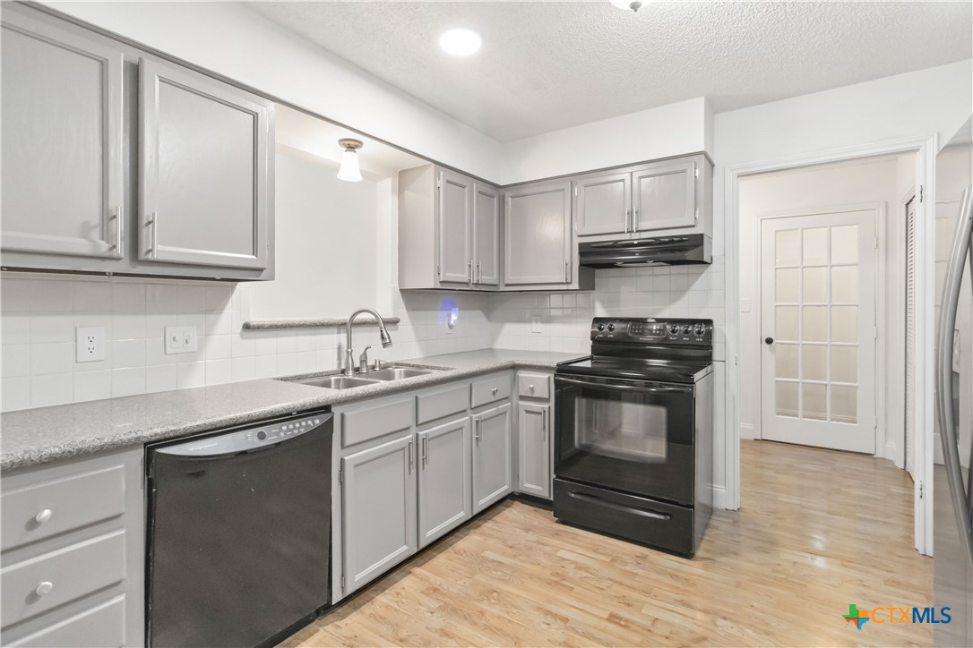 1211 Eagle Ridge