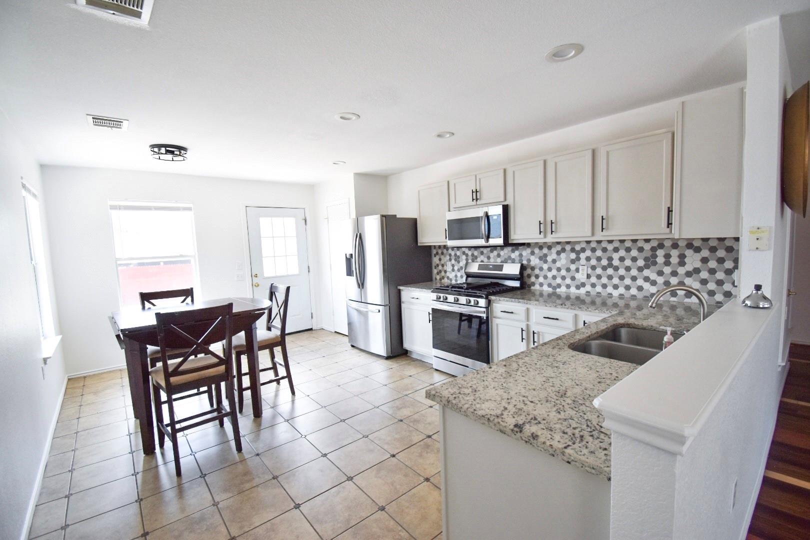 13525 Briarcreek LOOP