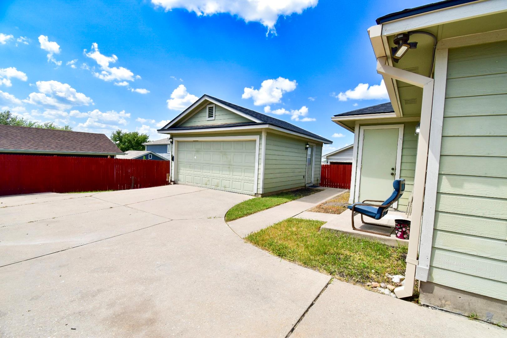 13525 Briarcreek LOOP