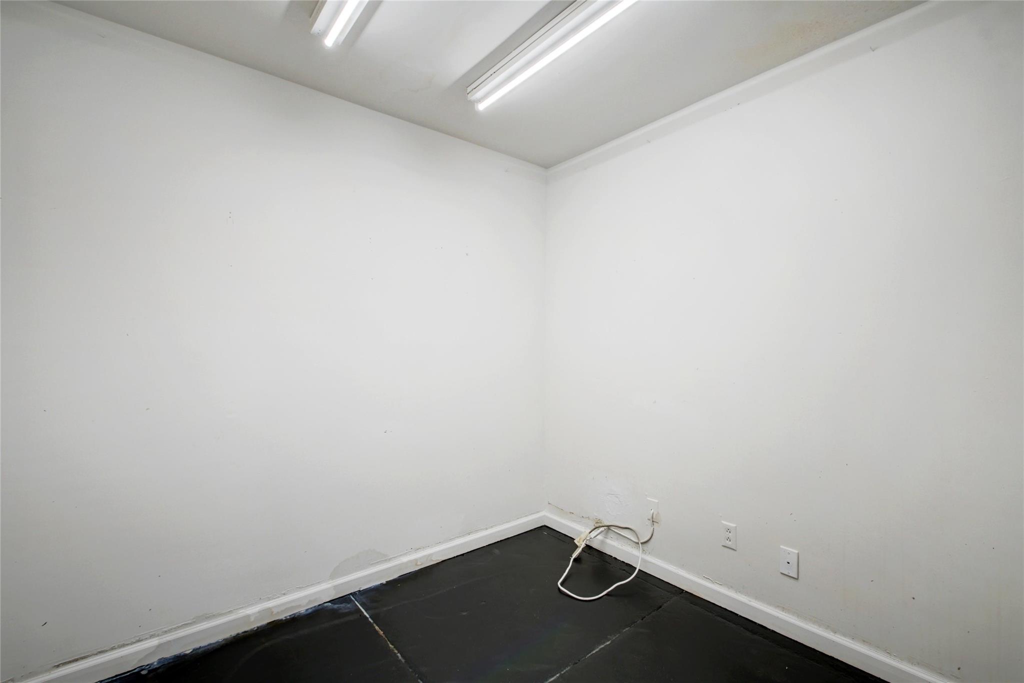 313 N Main ST