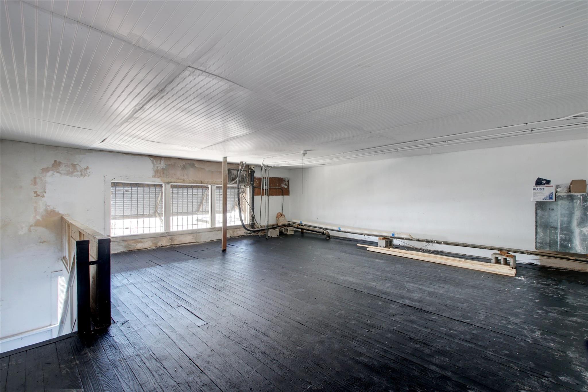 313 N Main ST