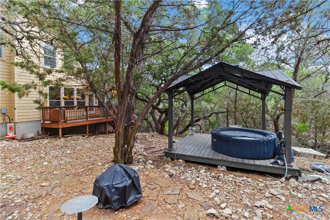 1454 Rose Lane