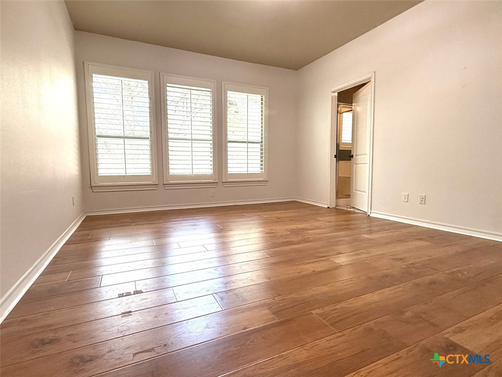 1454 Rose Lane