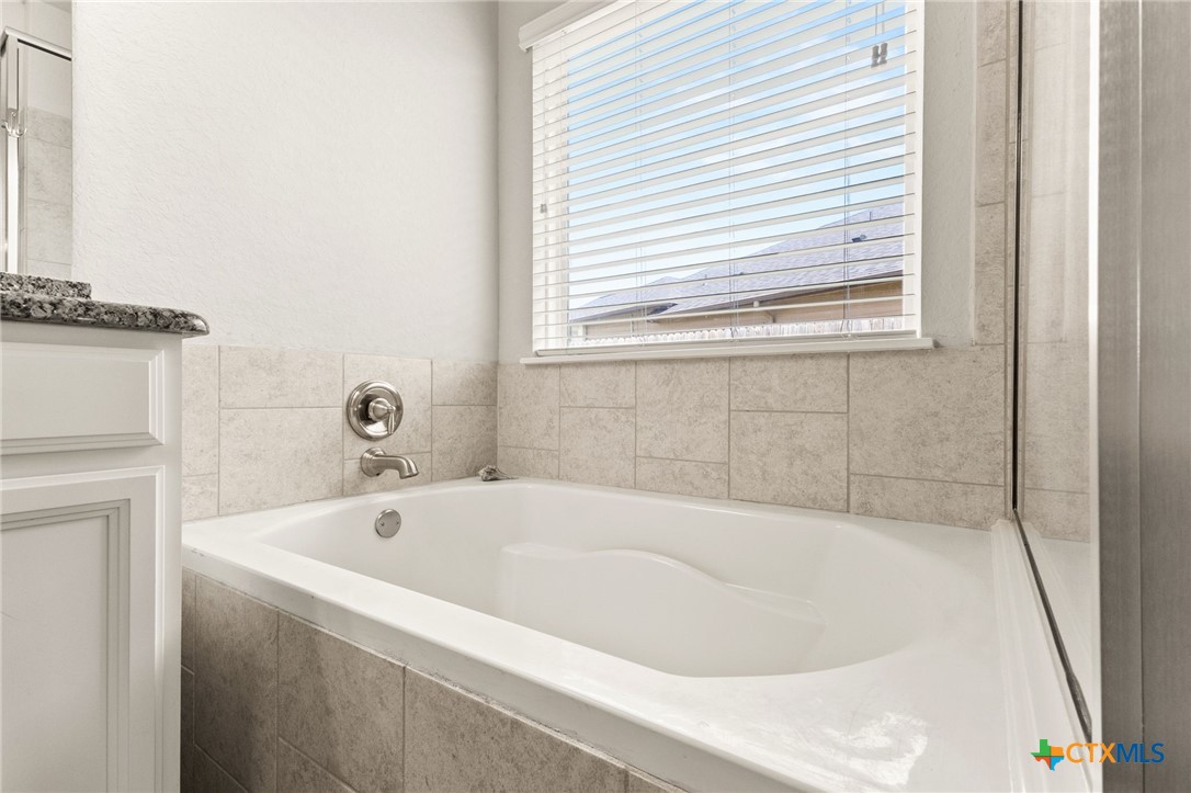 327 Limestone Creek
