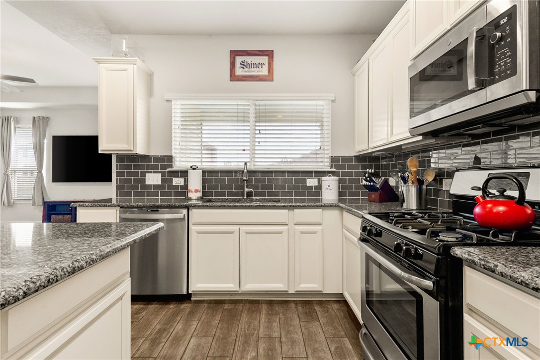 327 Limestone Creek