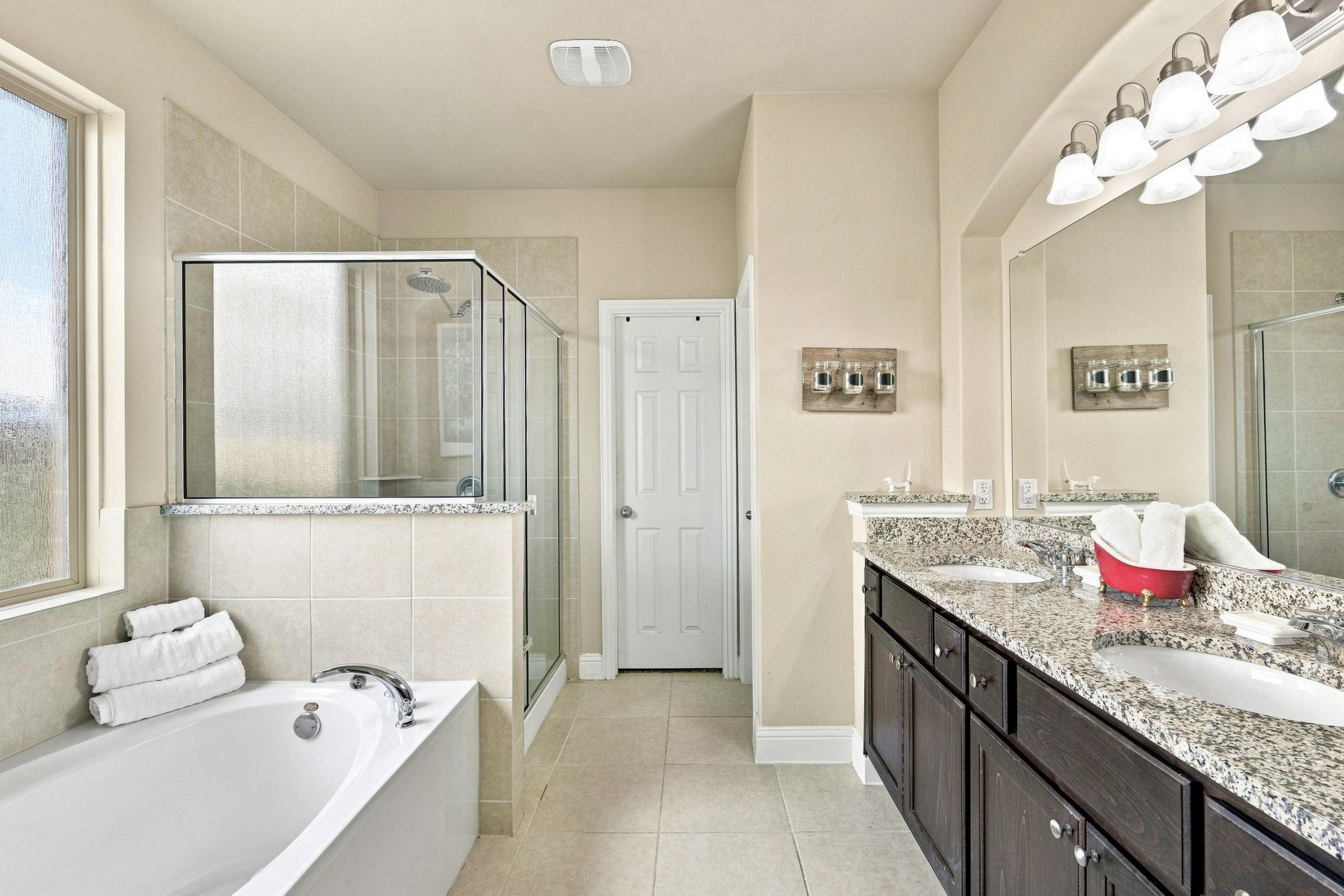3237 Hidalgo LOOP