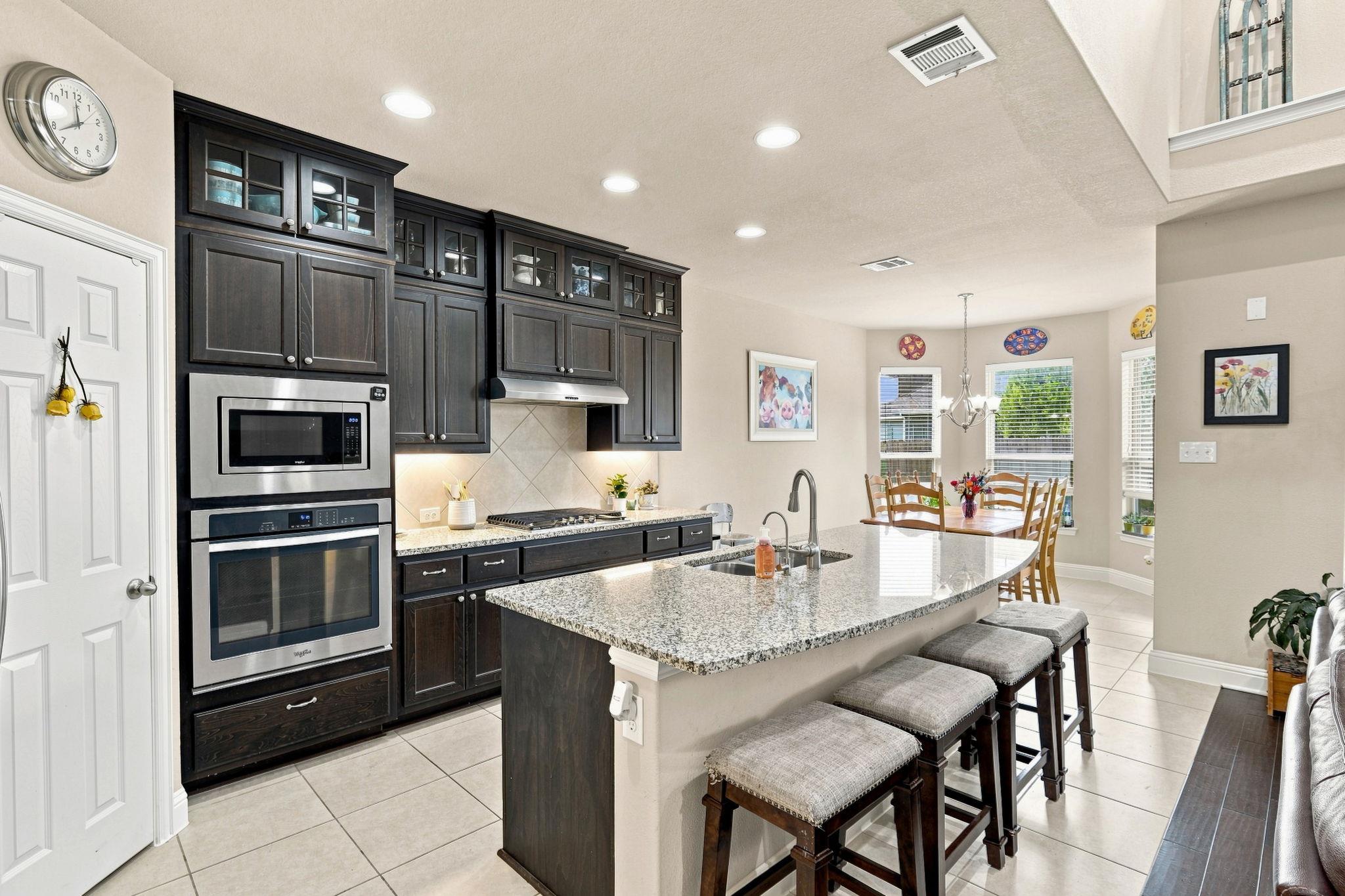 3237 Hidalgo LOOP