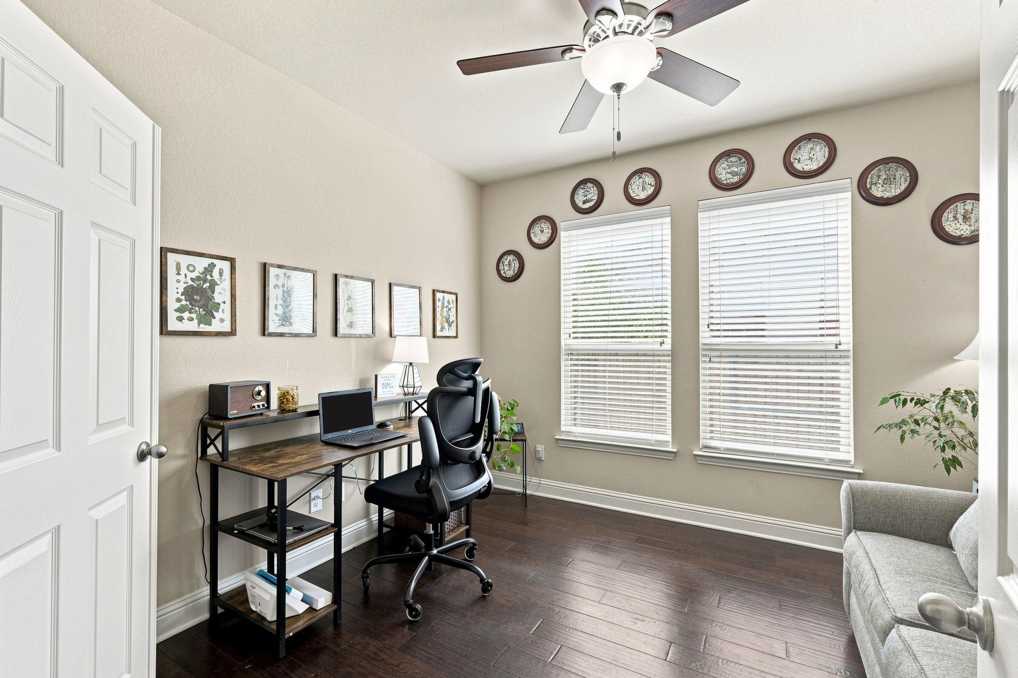 3237 Hidalgo LOOP