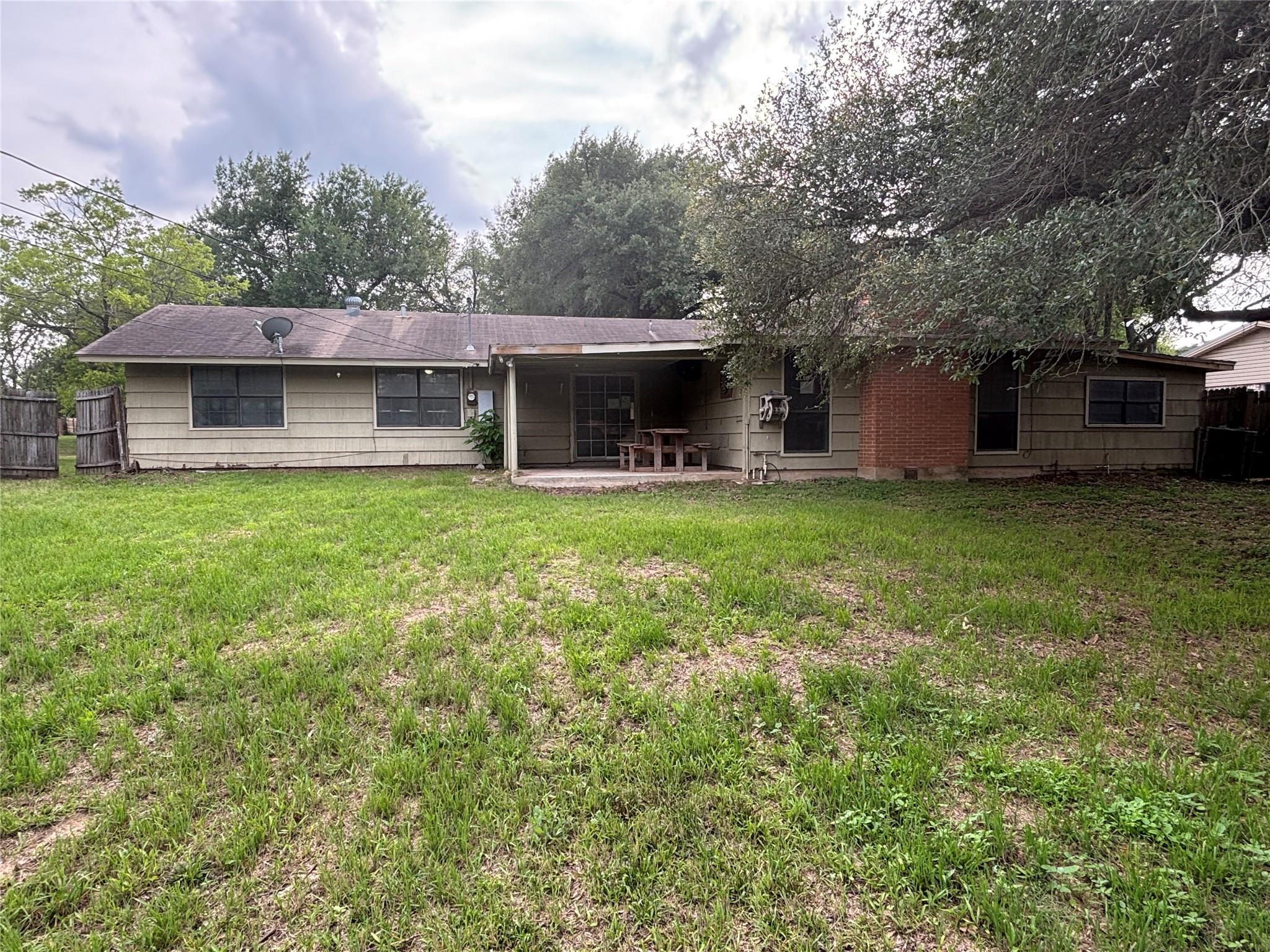 2408 Post Oak RD